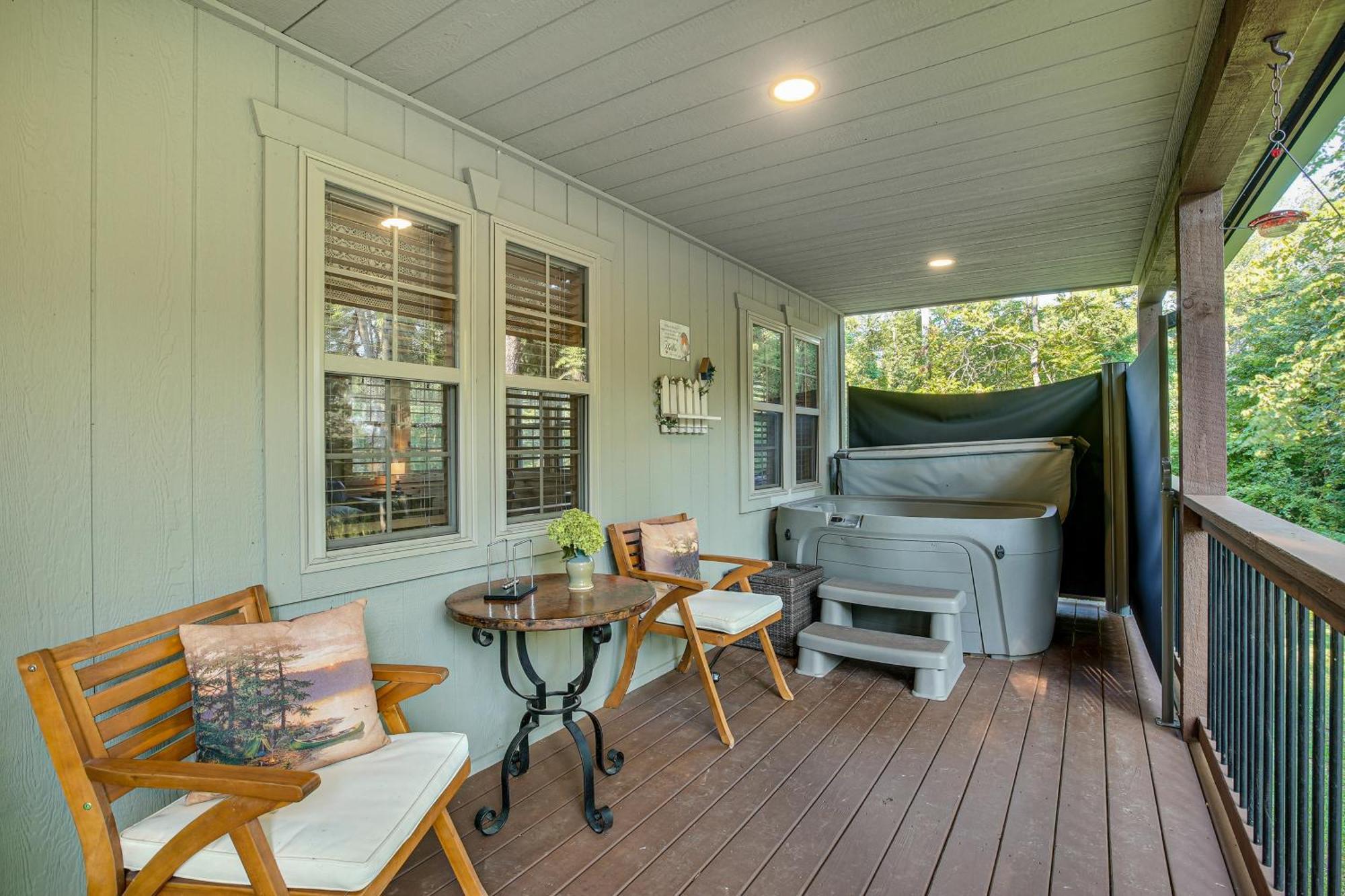 Idyllic Cabin In The Heart Of Hocking Hills Rockbridge Exterior foto